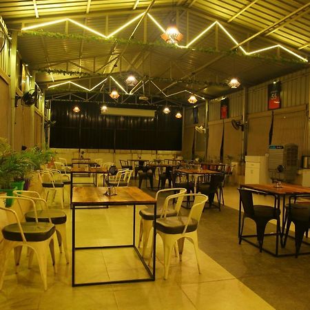 Hotel Maruthi Inn Nirmal  외부 사진