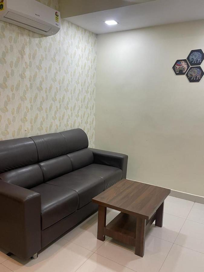Hotel Maruthi Inn Nirmal  외부 사진