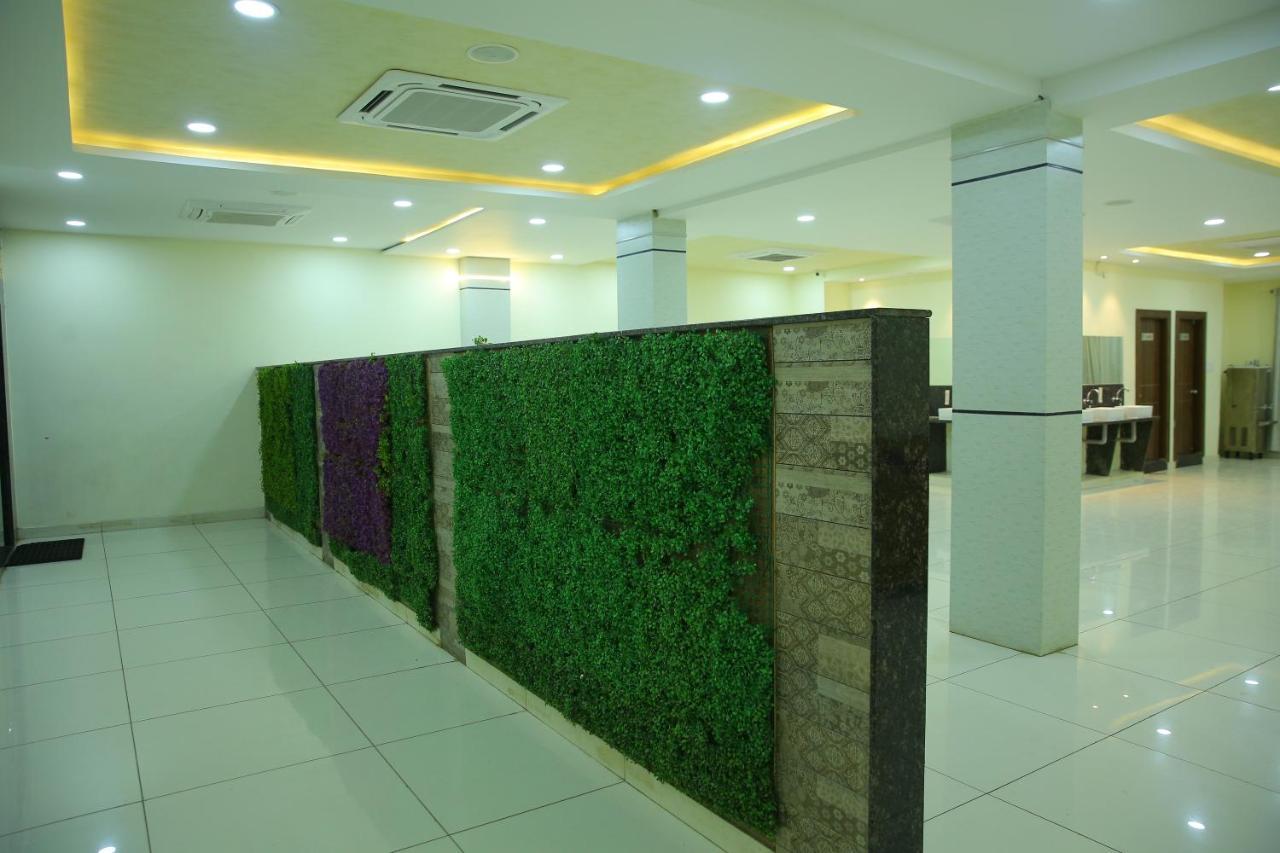 Hotel Maruthi Inn Nirmal  외부 사진