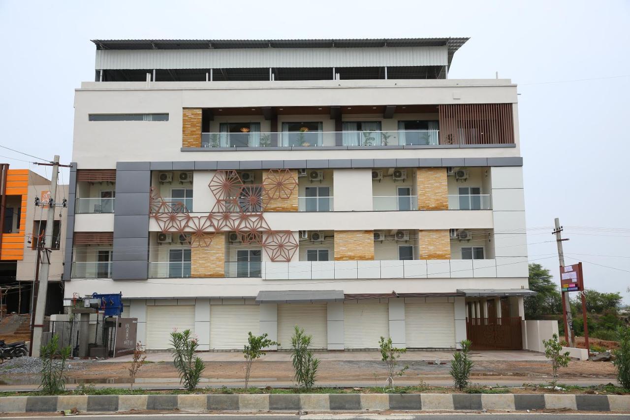 Hotel Maruthi Inn Nirmal  외부 사진