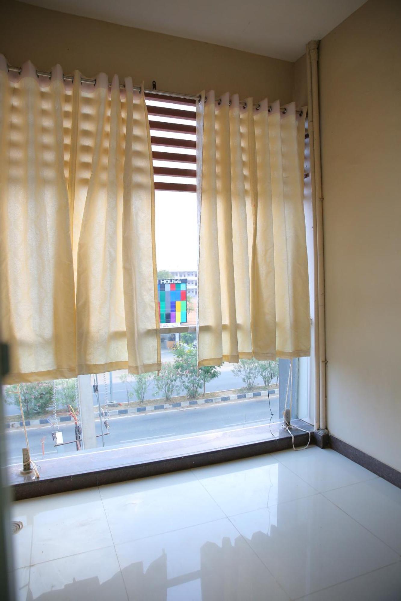 Hotel Maruthi Inn Nirmal  외부 사진